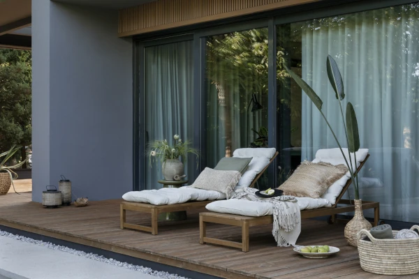 Aluminum patio doors