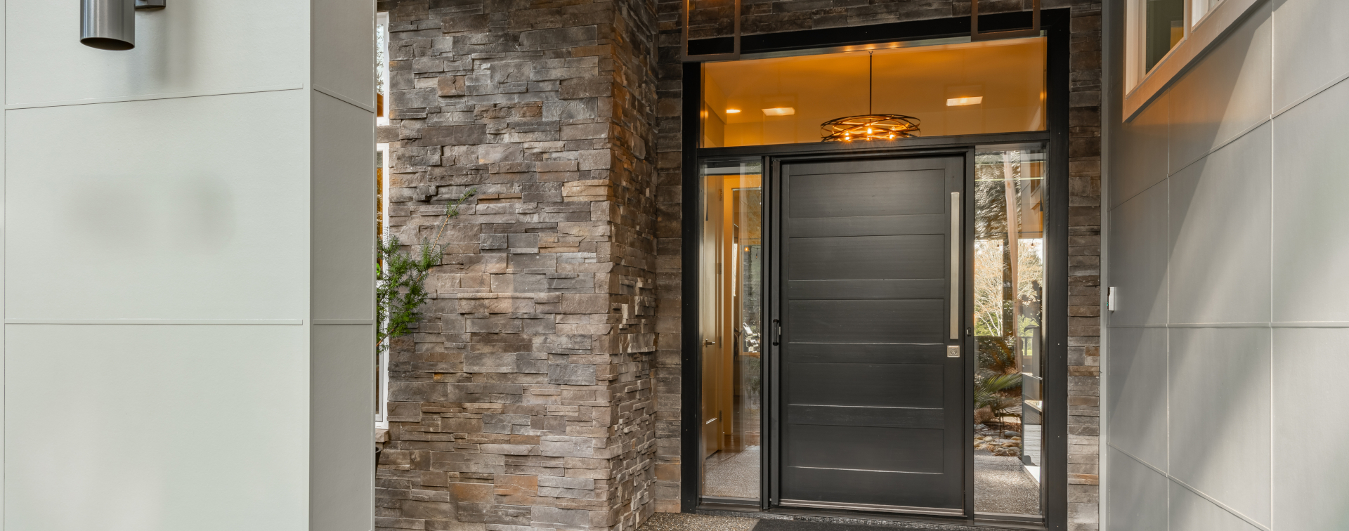 Front door with transom